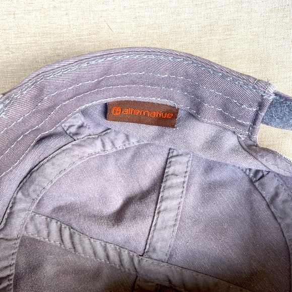 Alternative Apparel, Gray & Blue, Hat with Star and bling - Picture 6 of 6